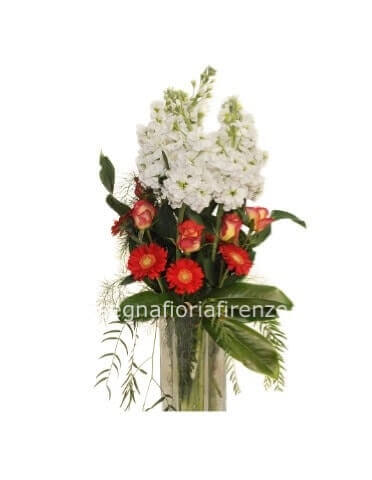 Mazzo lungo decorativo con fiori di stagione assortiti (classico)